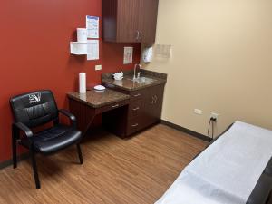 Inside our Elmwood Park vein clinic