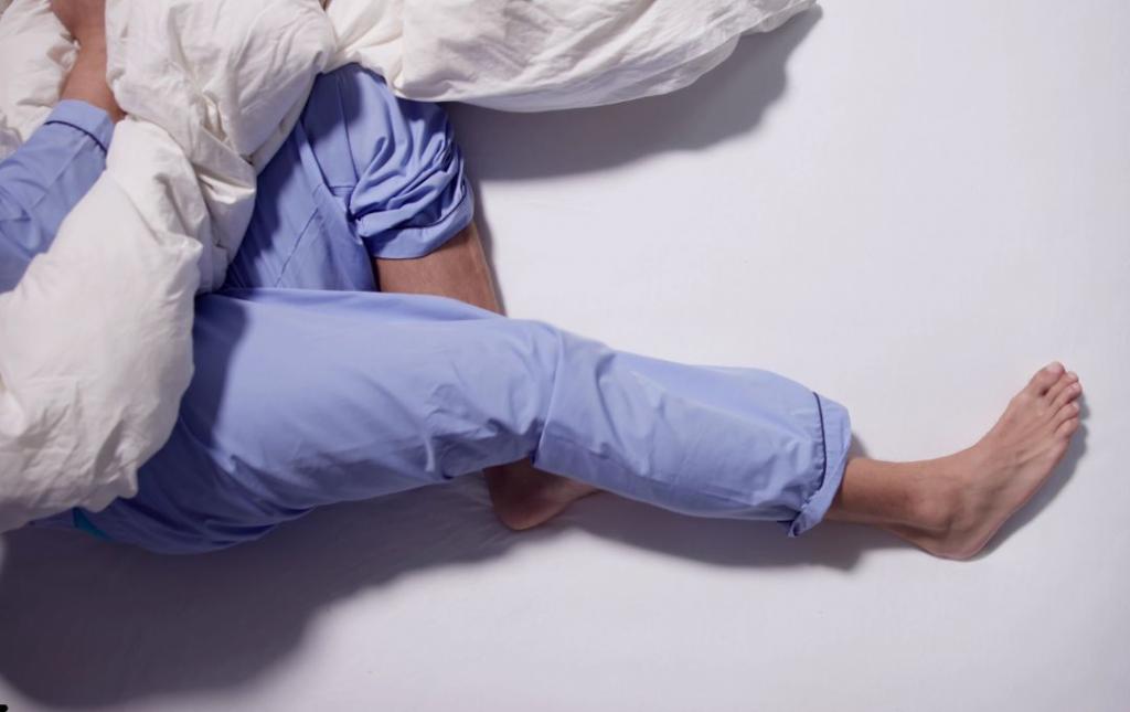 How to Improve Circulation in Legs While Sleeping