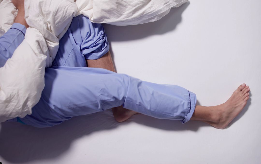 How to Improve Circulation in Legs While Sleeping