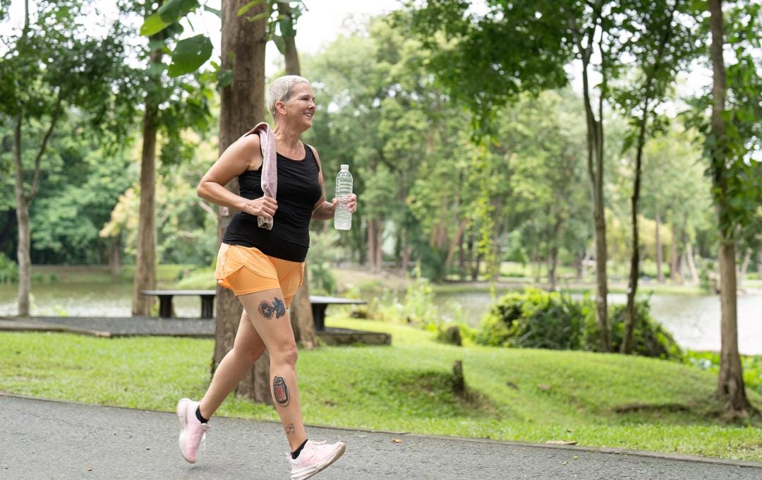 Is Laser Treatment For Varicose Veins Safe? Here’s What Our Specialists Say 6 An older patient goes for a run after healing from her varicose vein laser treatment.